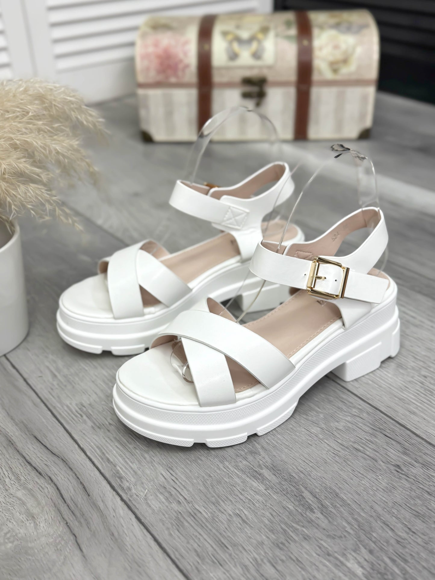 Sandale dama albe 524