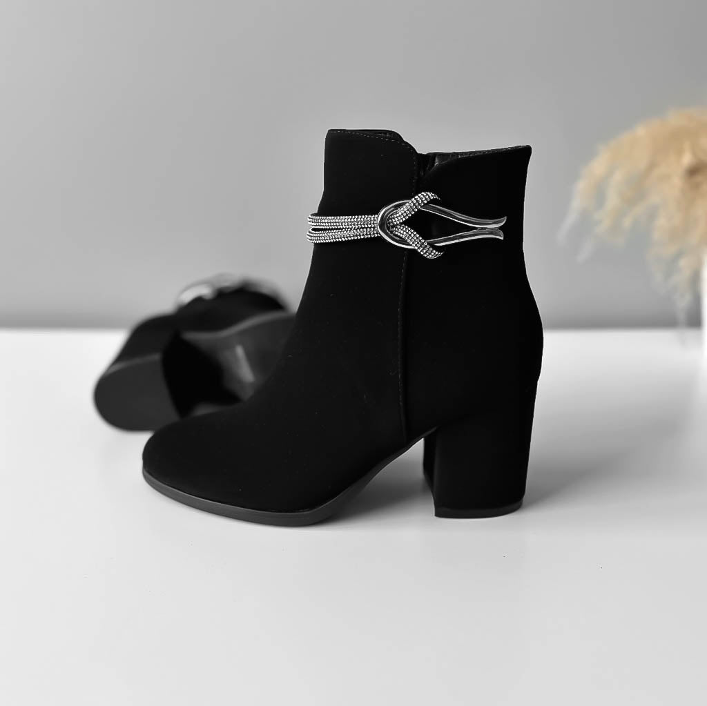 Ghete dama, piele intoarsa, negre, LA215