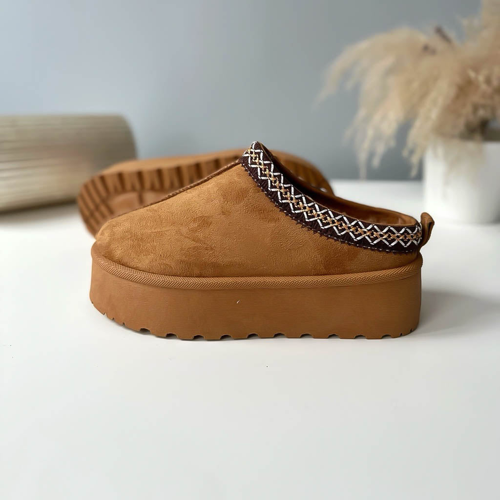 Saboti imblaniti cu platforma, piele ecologica intoarsa camel , MDB25