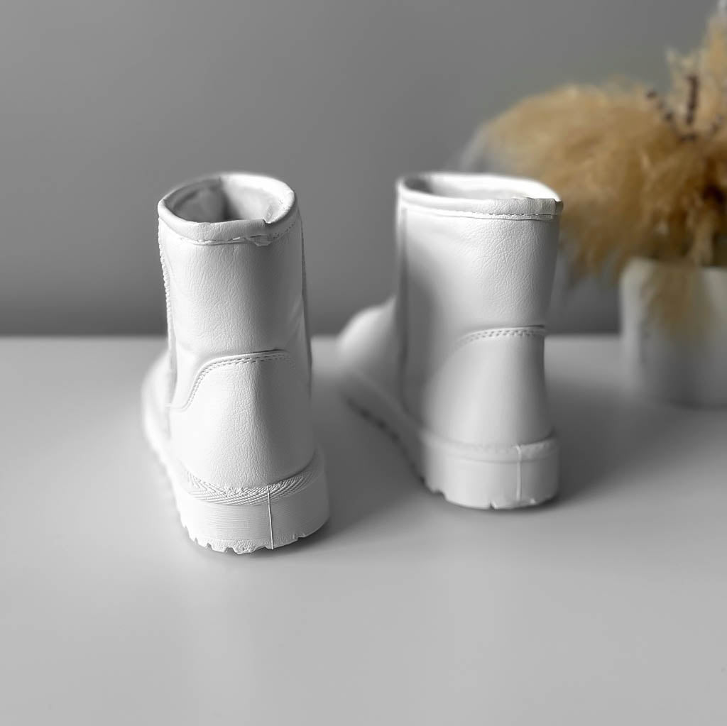 Ghete dama imblanite, piele ecologica,albe R821