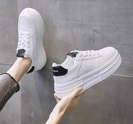 Adidasi dama casual albi cu negru MX8022