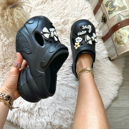 Saboti cu platforma 7 cm, cu ornamente, negri, XF30