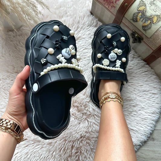 Saboti cu ornamente, negri, XF54